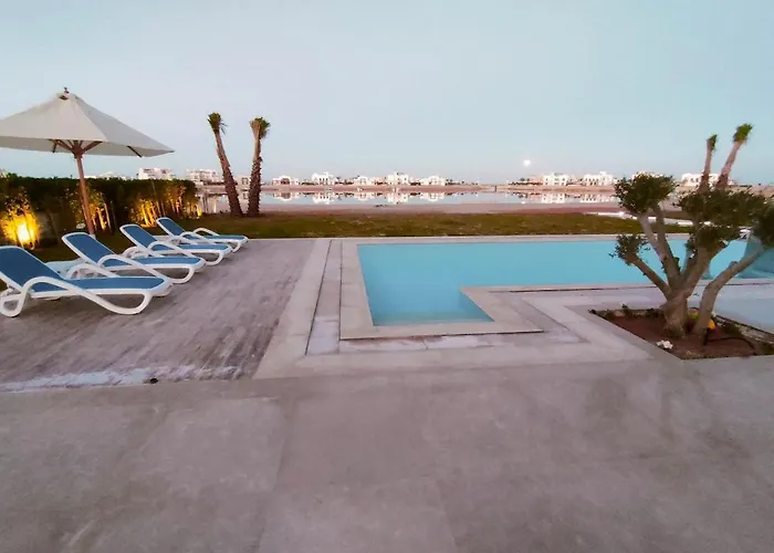 At Elgouna With Private Heated Pool *