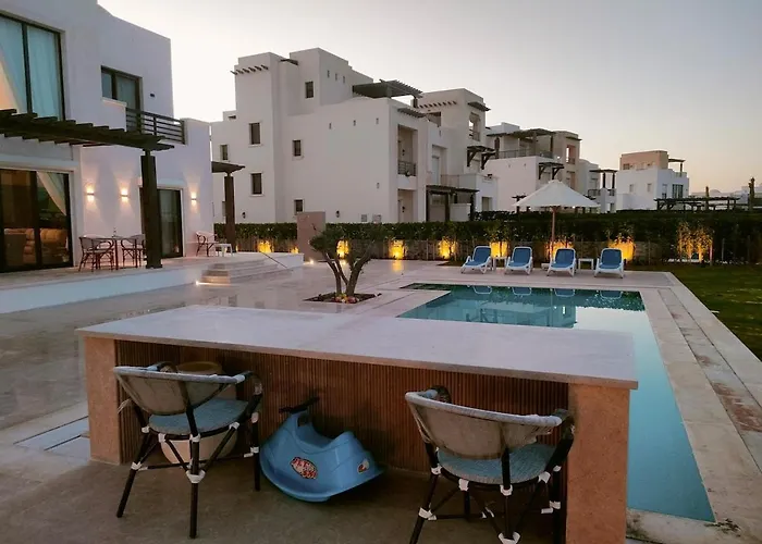 At Elgouna With Private Heated Pool